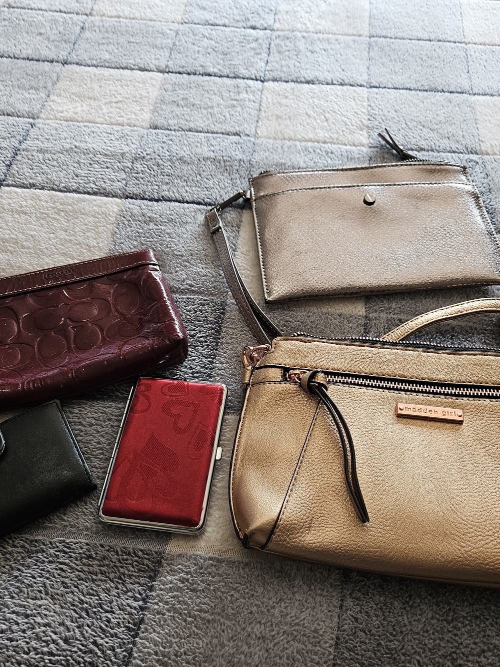 Madden Girl Metallic Gold Crossbody Bag - Gold